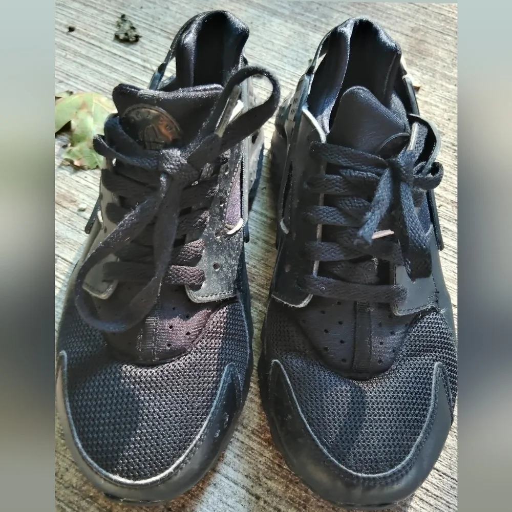 Nike Hurache X3 Black Youth